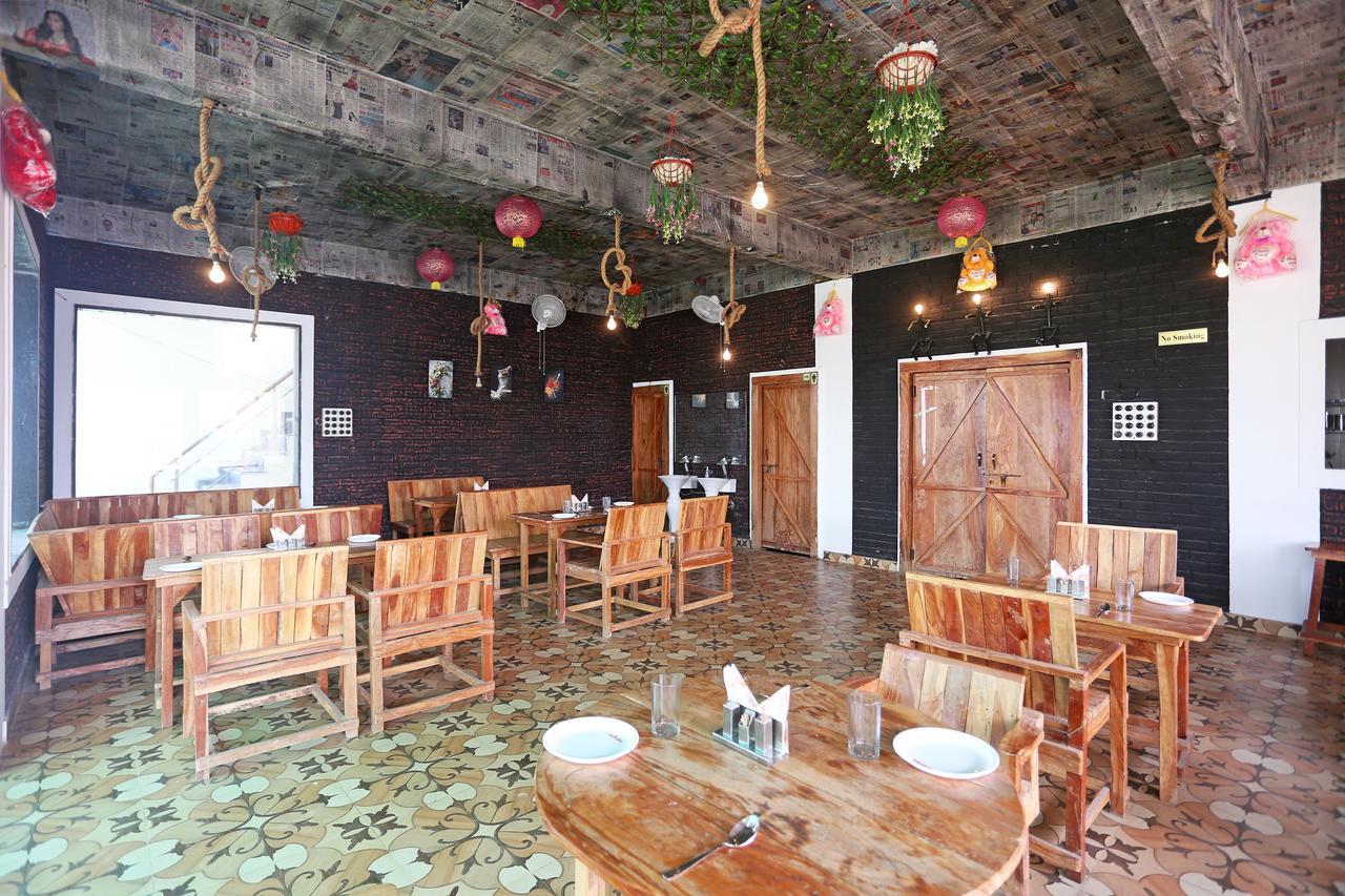 Oyo 10104 Radhika Resort Kota  Ngoại thất bức ảnh