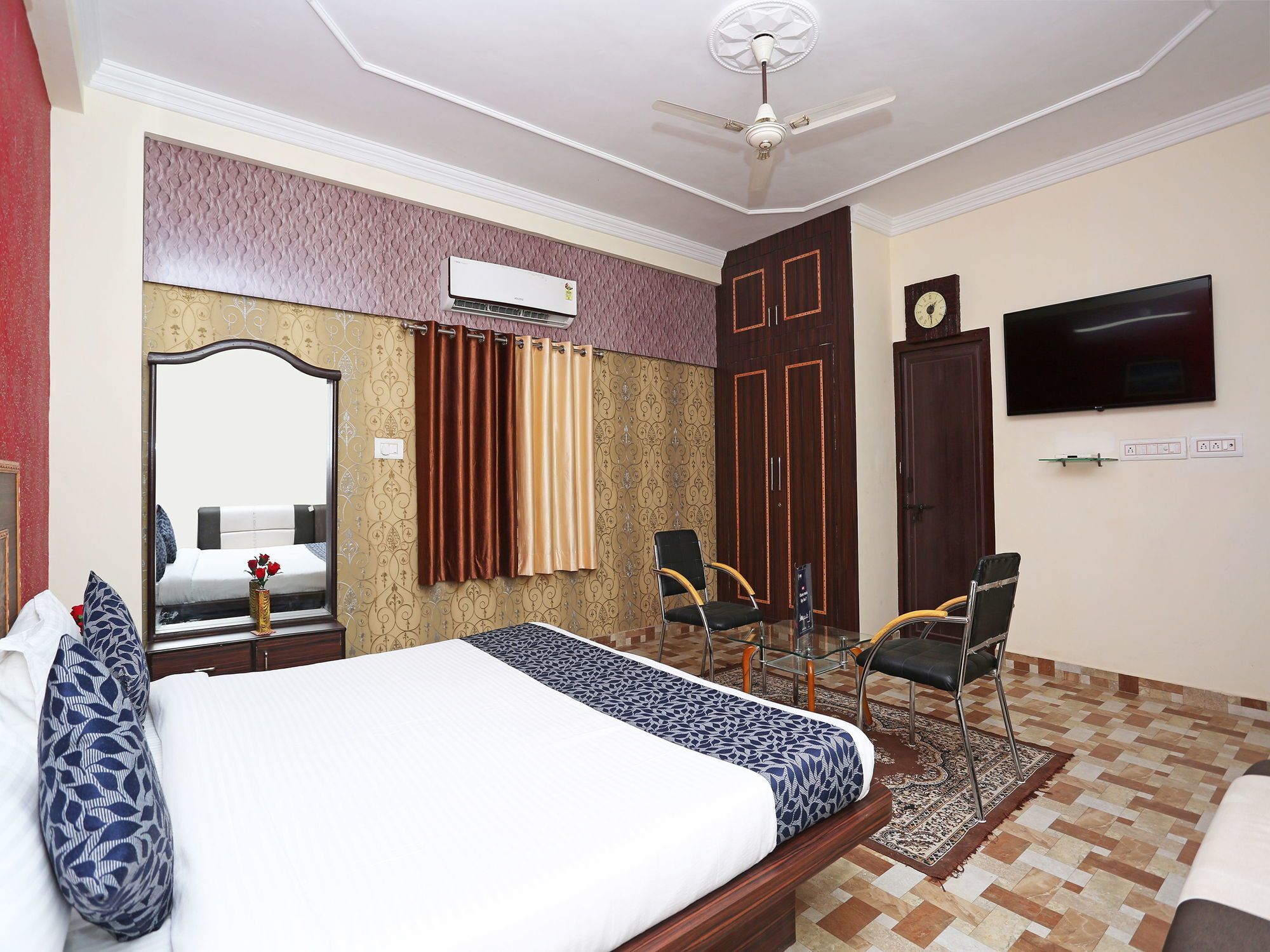 Oyo 10104 Radhika Resort Kota  Ngoại thất bức ảnh